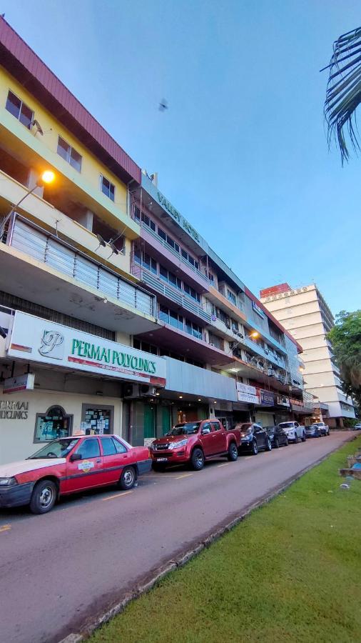 Valley Hotel Kota Kinabalu Exterior foto